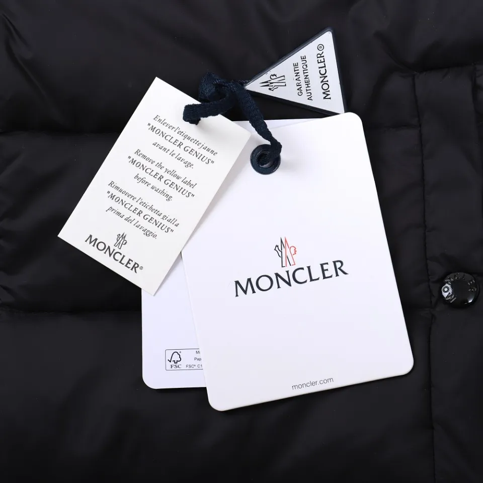 ~~F 324 Monclea C 19 90 Lightweight Premium ,Classic , Retro Classic LOGo ， ，M 90 ， ， 。 ❗️ ， , ， ！ ! , ! ! 90 ! , , !